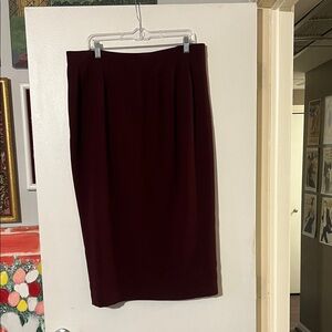 Leyla Mitra deep wine vintage  lined skirt.